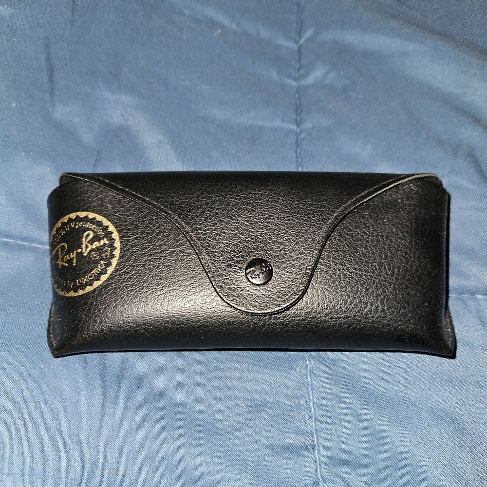 Raybans sunglasses - Picture 2 of 3